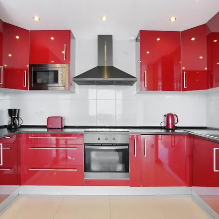 דירה Lovely Penthouse *