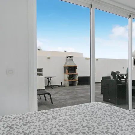 Lovely Penthouse דירה *